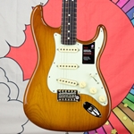 Fender American Performer Stratocaster Guitar, Honey Burst, Gig Bag 0114910342