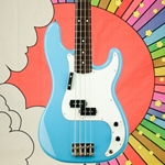 Fender Made in Japan Limited International Color Precision Bass®, Rosewood Fingerboard, Maui Blue 5643100383