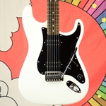 Used Squier Stratocaster Affinty HH - White w/ black pickguard ISS26585