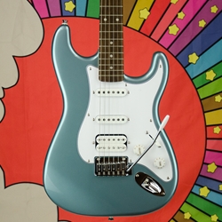 Fender Affinity Series Stratocaster Junior HSS, Laurel Fingerboard, White Pickguard, Ice Blue Metallic 0378180583