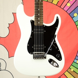 Used Squier Stratocaster Affinty HH - White w/ black pickguard ISS26585