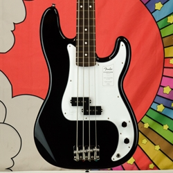 Fender Standard Precision Bass, Laurel Fingerboard, White Pickguard, Black 0266640506